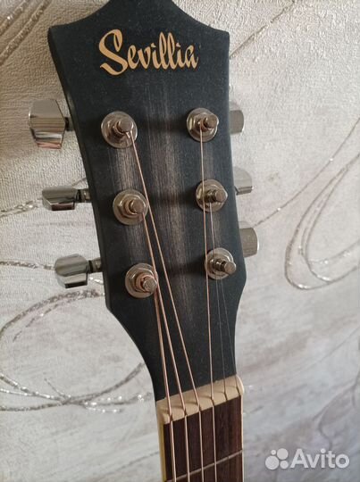 Акустическая гитара бу