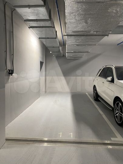 Машиноместо, 30 м²