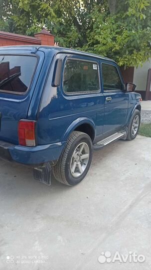 Передние сиденья niva