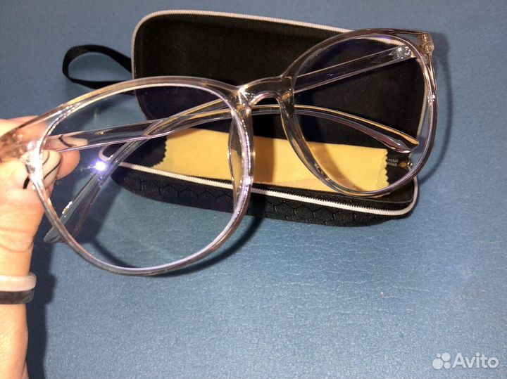 Солнцезащитные очки женские