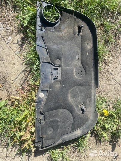 Крышка двигателя mercedes 164/C klass 204