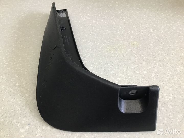 Брызговик задний левый Kia Sorento II 2009-2020