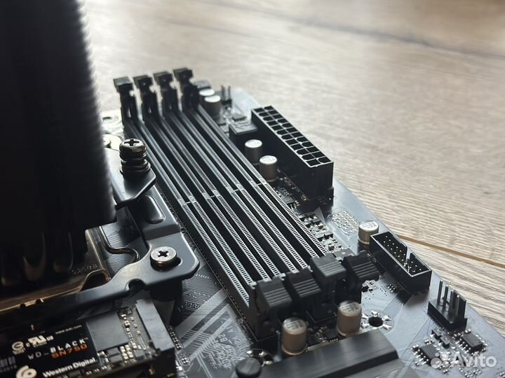 Связка intel core i5 9600k + Gigabyte z390 + 16 Gb