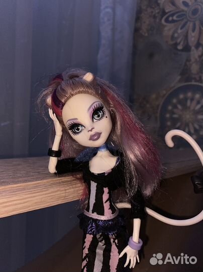 Кукла монстер хай Катрин Де Мяу