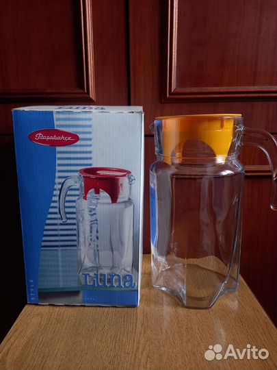 Кувшин стекло