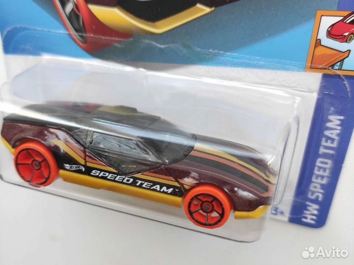 Hot wheels машинки коллекционные