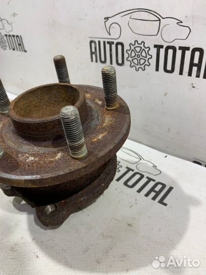 Ступица задняя Ford Focus 3 pnda 2011