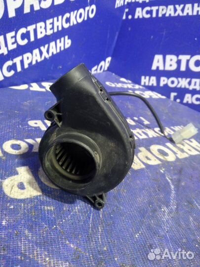 Моторчик охлаждения эбу Bmw E60 седан M54B30 2003