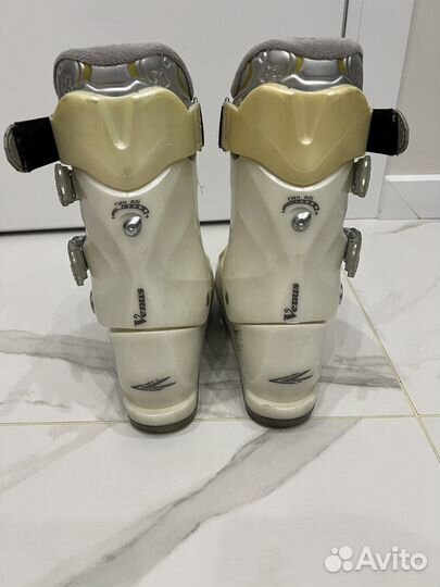 Горнолыжные ботинки Lange Venus 85