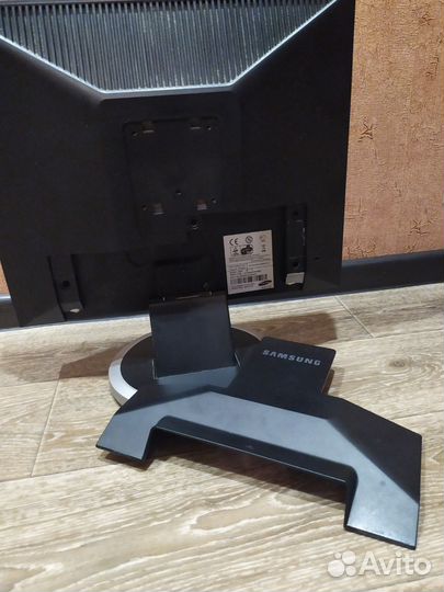 Монитор Samsung 19 дюймов