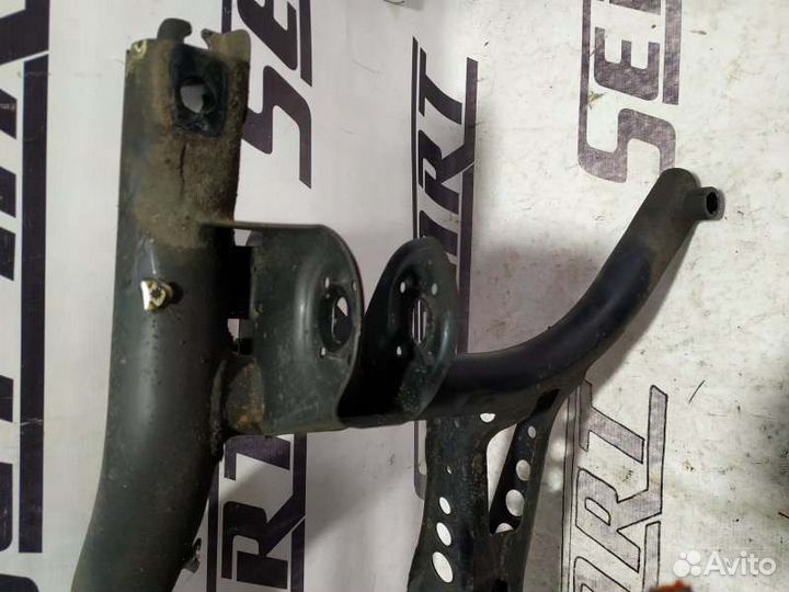 Балка подрамник задняя Volkswagen Golf Gti VI 2.0