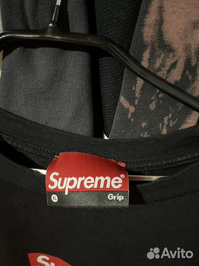 Футболка supreme