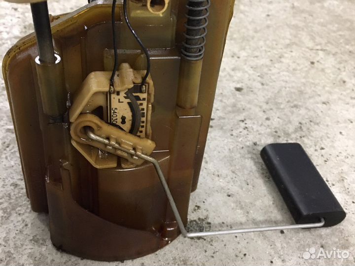 Топливный насос Mercedes W203 (3225)