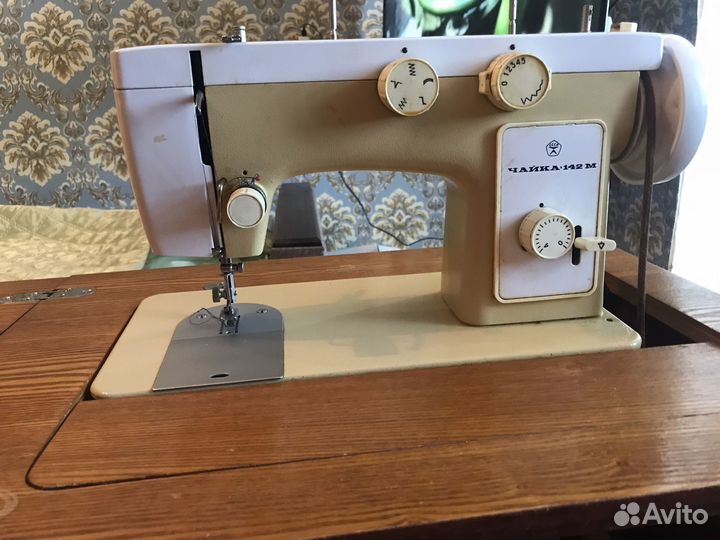 Машинка швейная