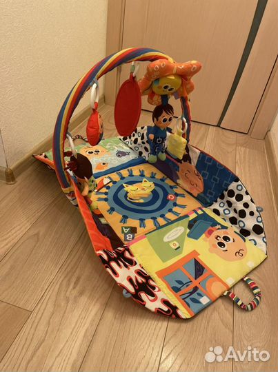 Развивающий коврик lamaze playhouse