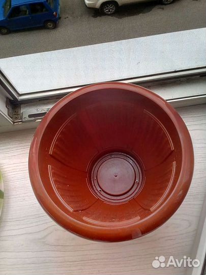 Вазон с подставкой 