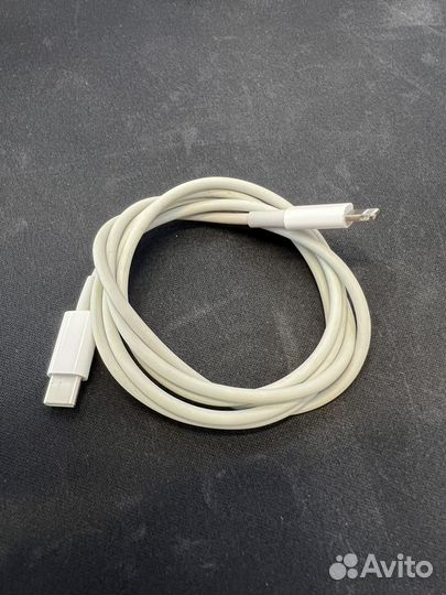 Оригинальный провод на iPhone