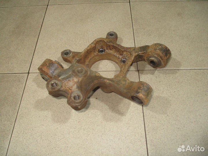 Кулак поворотный задний правый Chevrolet Captiva