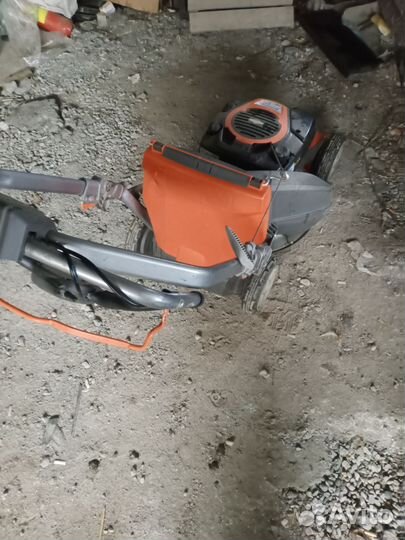 Самоходная косилка