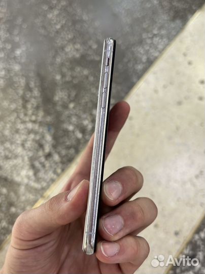 iPhone X, 64 ГБ