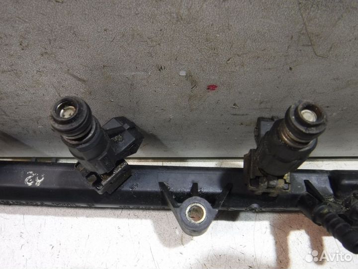 Форсунка топливная VW Golf III