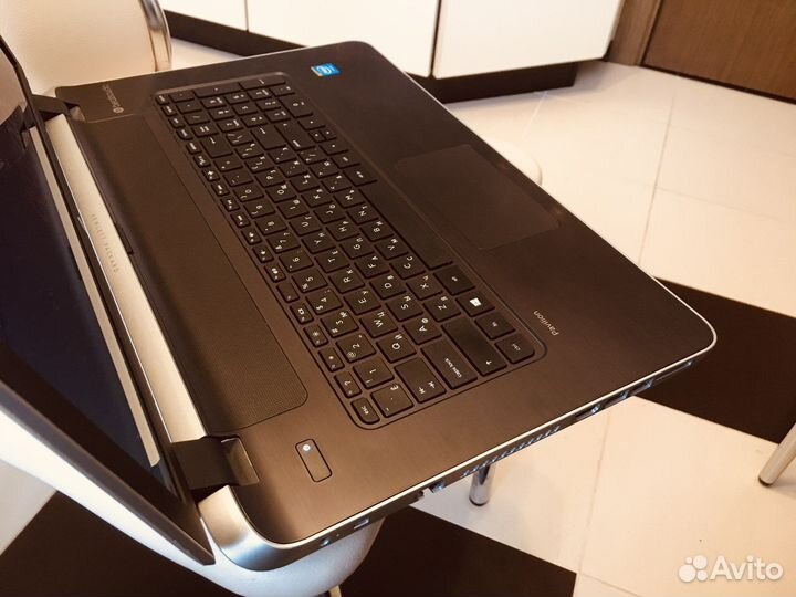 Ноутбук HP 17.3