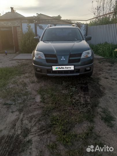 Mitsubishi Outlander 2.4 AT, 2006, 230 000 км