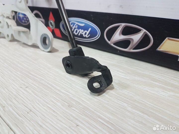 Петля капота передняя левая Bmw 5-Series F10