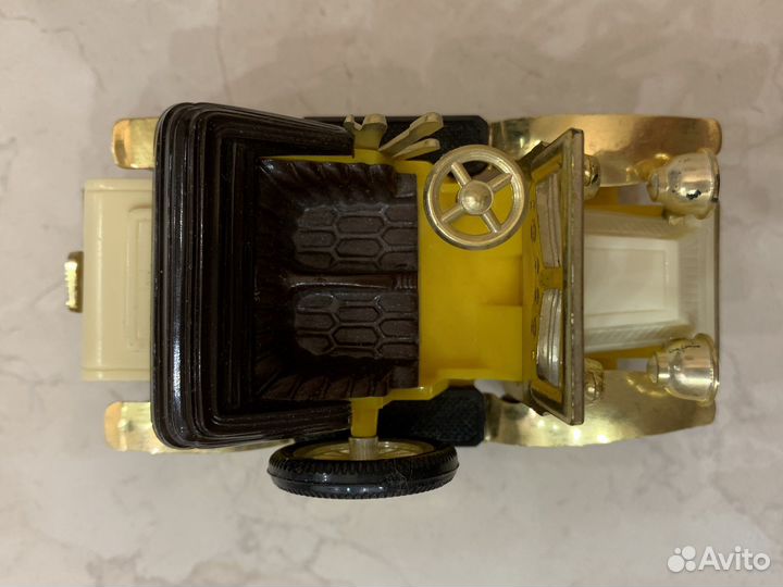 Модель автомобиля Старинная карета пластик СССР