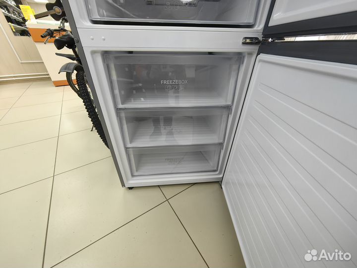 Холодильник Haier C4F744CMG (Юн)