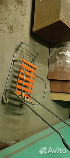 Детские санки с колесами