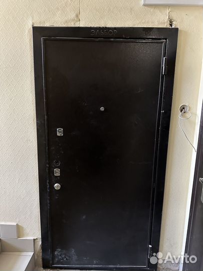 Дверь входная металлическая
