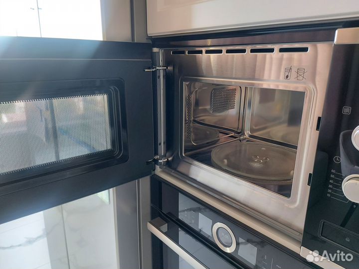 Микроволновая печь встраиваемая Bosch BFL 520