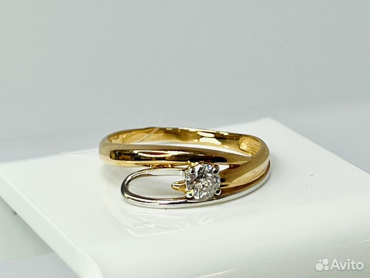 Новое золотое кольцо 18,5р-р(печеры)