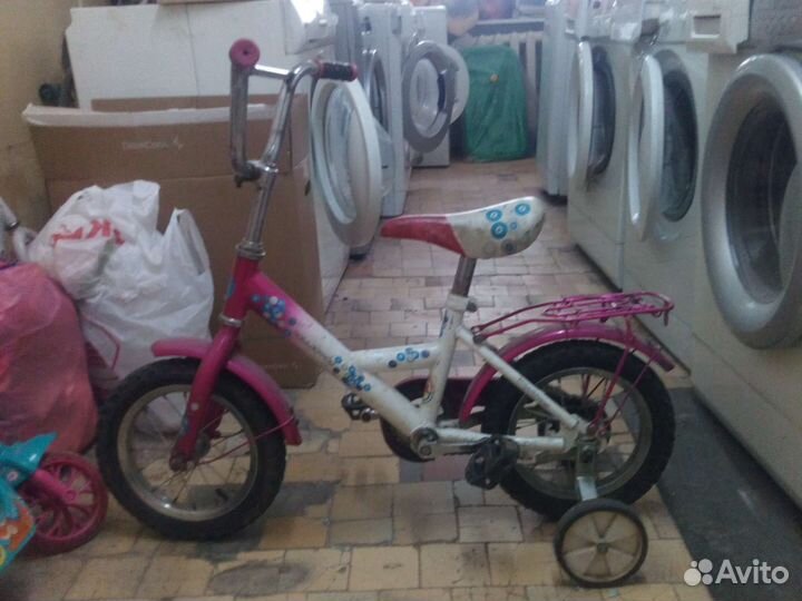 Велосипед детский 4 колесный
