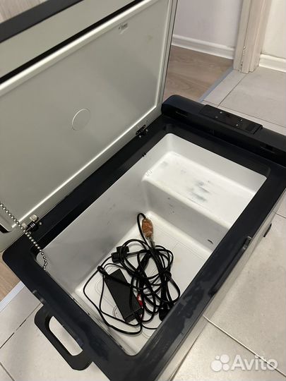 Холодильник для авто компресионый