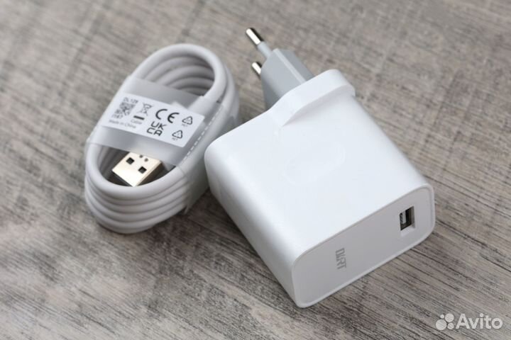 Зарядное устройство Realme Dart 30 Вт + кабель