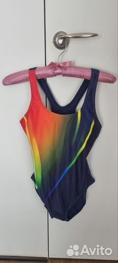 Купальник слитный новый modica (42 размер)