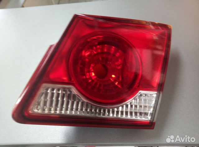 Фонарь задний правый внутренний Chevrolet Cruze