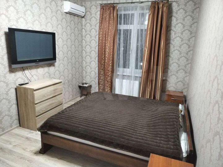 2-к. квартира, 65 м², 4/19 эт.