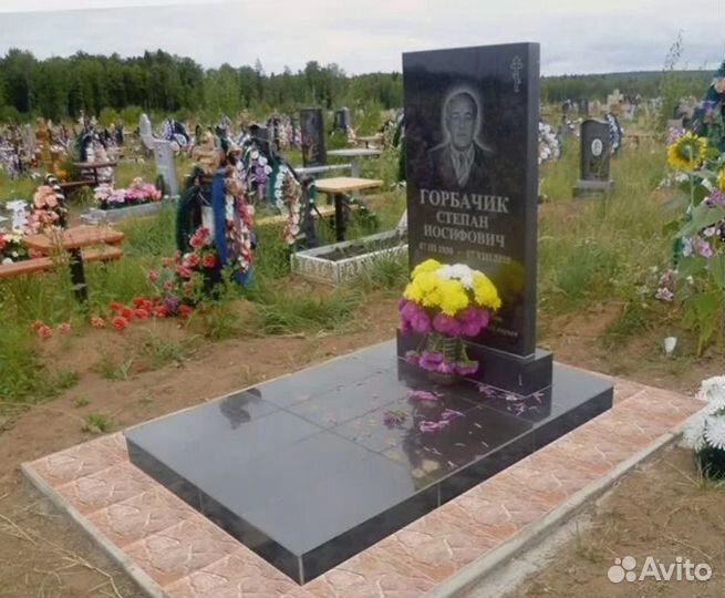 Изготовление памятников из гранита и мрамора