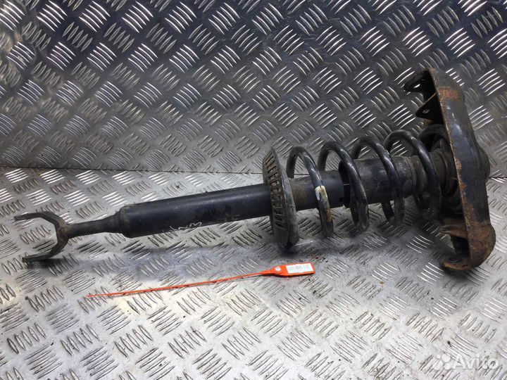 Стойка передняя правая Volkswagen Passat 170811 AF