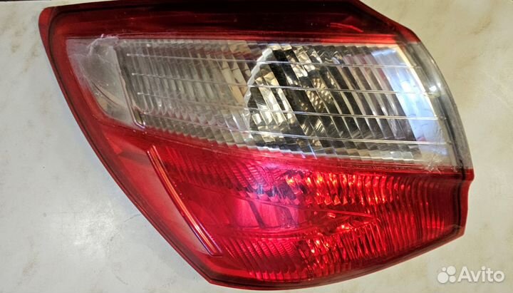 Фонарь задний левый Nissan Qashqai J10 26559BR00A