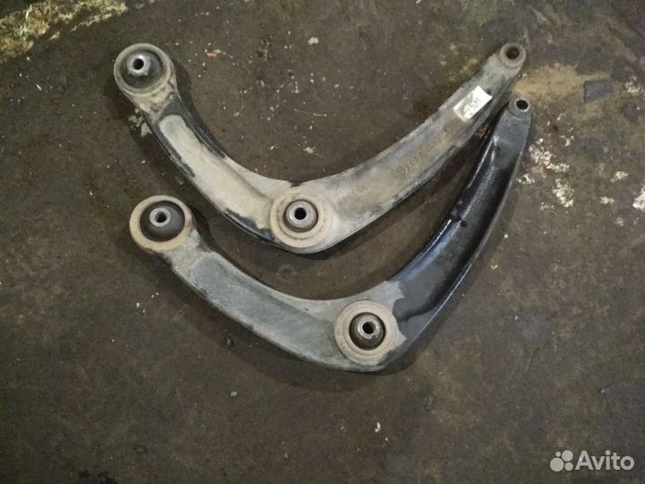 Рычаг Citroen C4