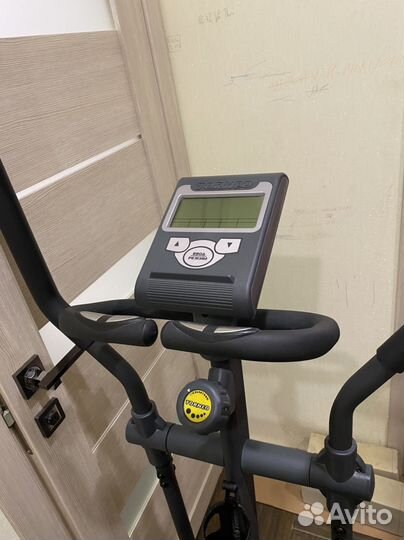 Эллиптический тренажер torneo