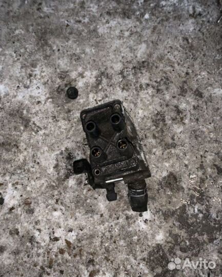 Модуль зажигания Ford Focus хэтчбэк 1.6 2007