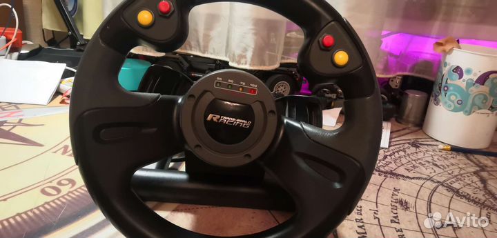 Игровой руль saitek r440