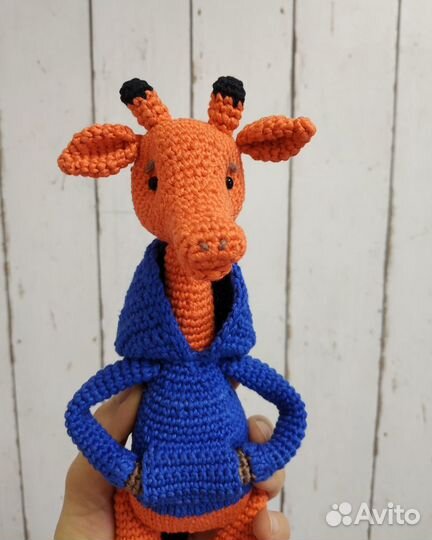 Вязаная игрушка Жираф