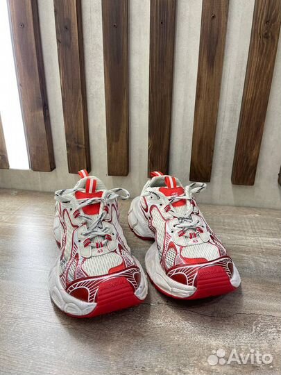 Balenciaga 3xl sneaker worn-out white red