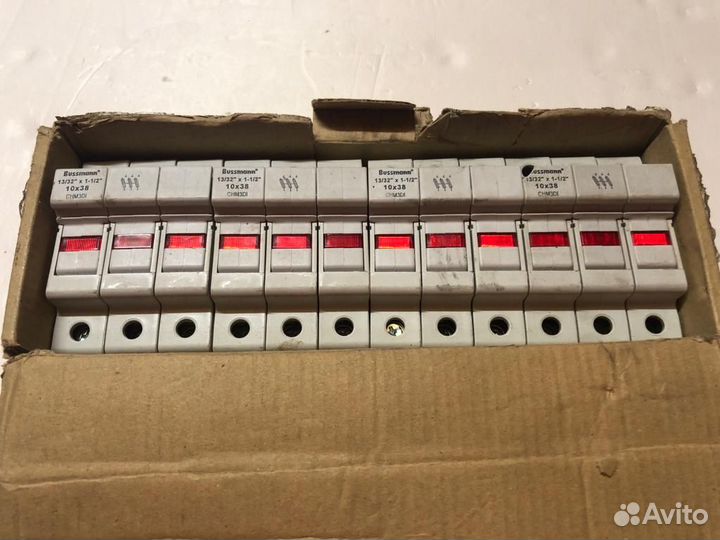 3-полюсный держатель предохранителя Russman CHM 3D